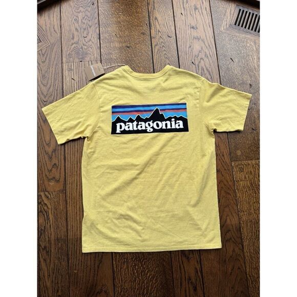 Patagonia P-6 Logo Responsibili-Tee Mens Size Small T-Shirt Milled Yellow NWT - Picture 6 of 7